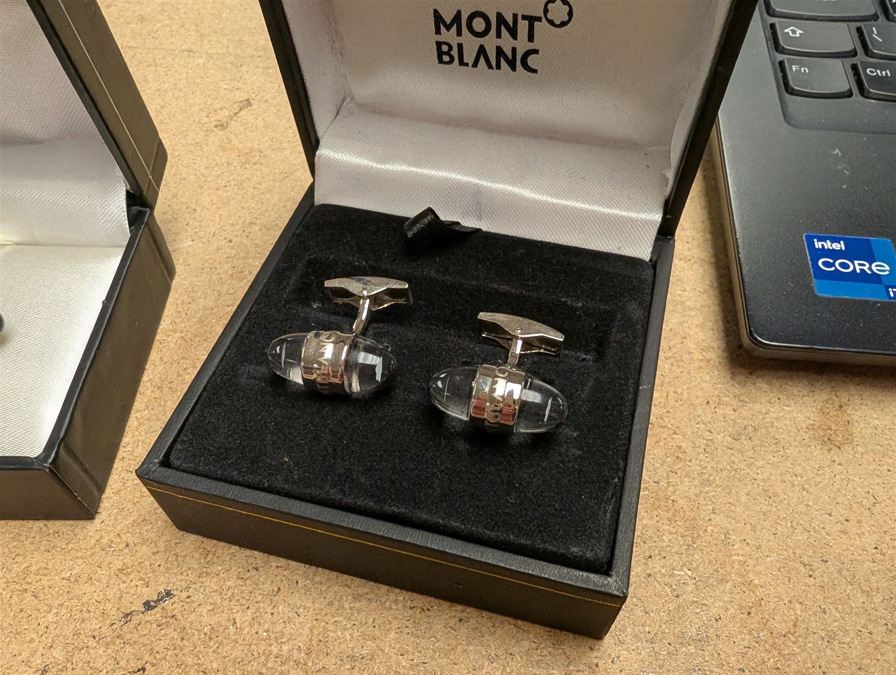 Mont Blanc fineliner pen and a pair of Mont Blanc cufflinks, both boxed