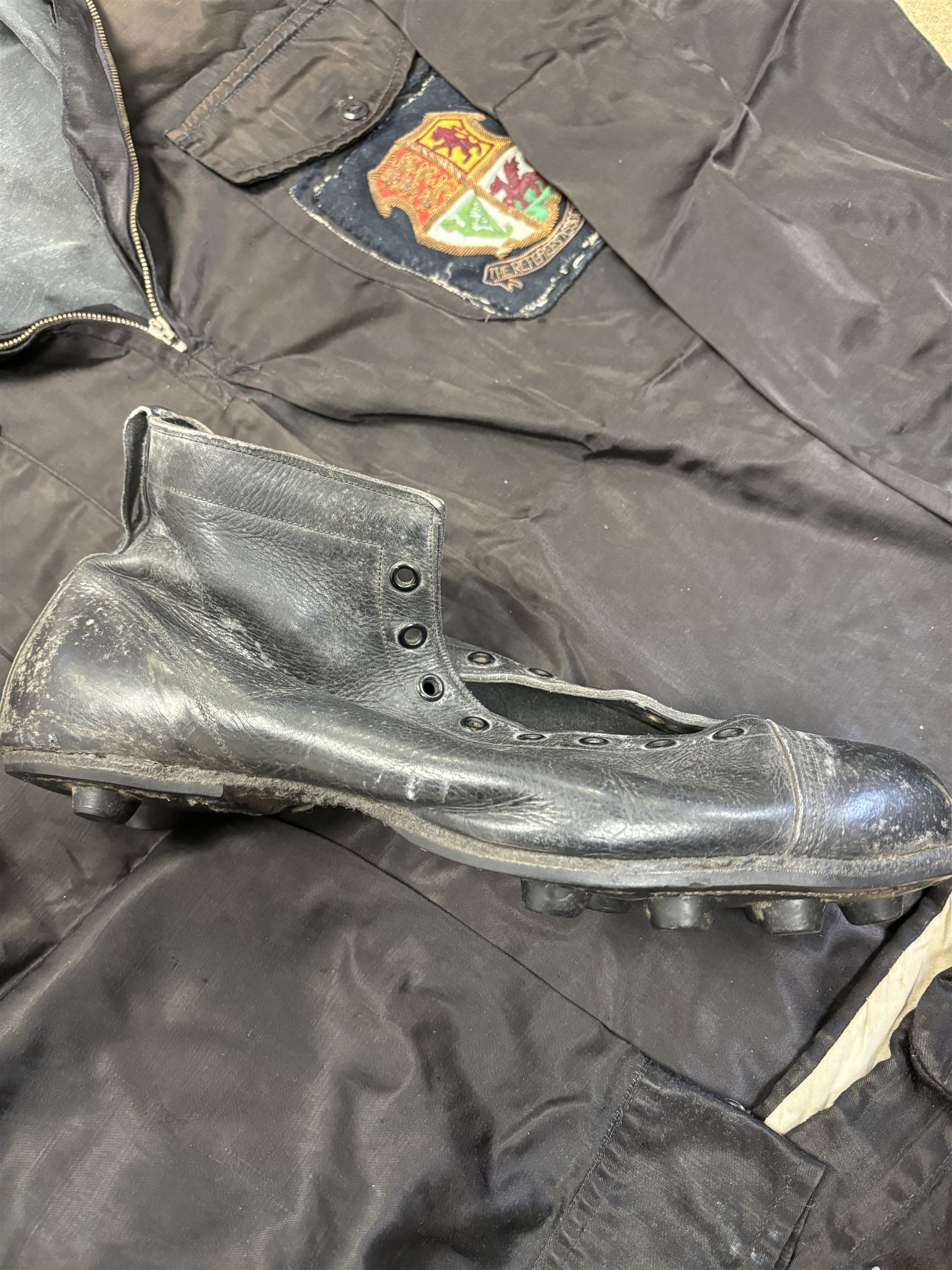 Collection of football memorabilia belonging and relating to the Hull based referee Frank Coultas, including 9ct gold Referee's medal for the 1957 Aston Villa v Manchester United FA Cup Final, inscribed 'The Football Association, F.B Coultas, F.A. Challenge Cup Competition, Final Tie 1957', hallmarked and in original case; the kit worn by him to referee the 1957 FA Cup Final and ephemera relating to the match including photographs, programmes and tickets; together with other football memorabilia collected by Frank Coultas, including programmes, photograph and ticket stubs, with some items relating to the 'Busby Babes'