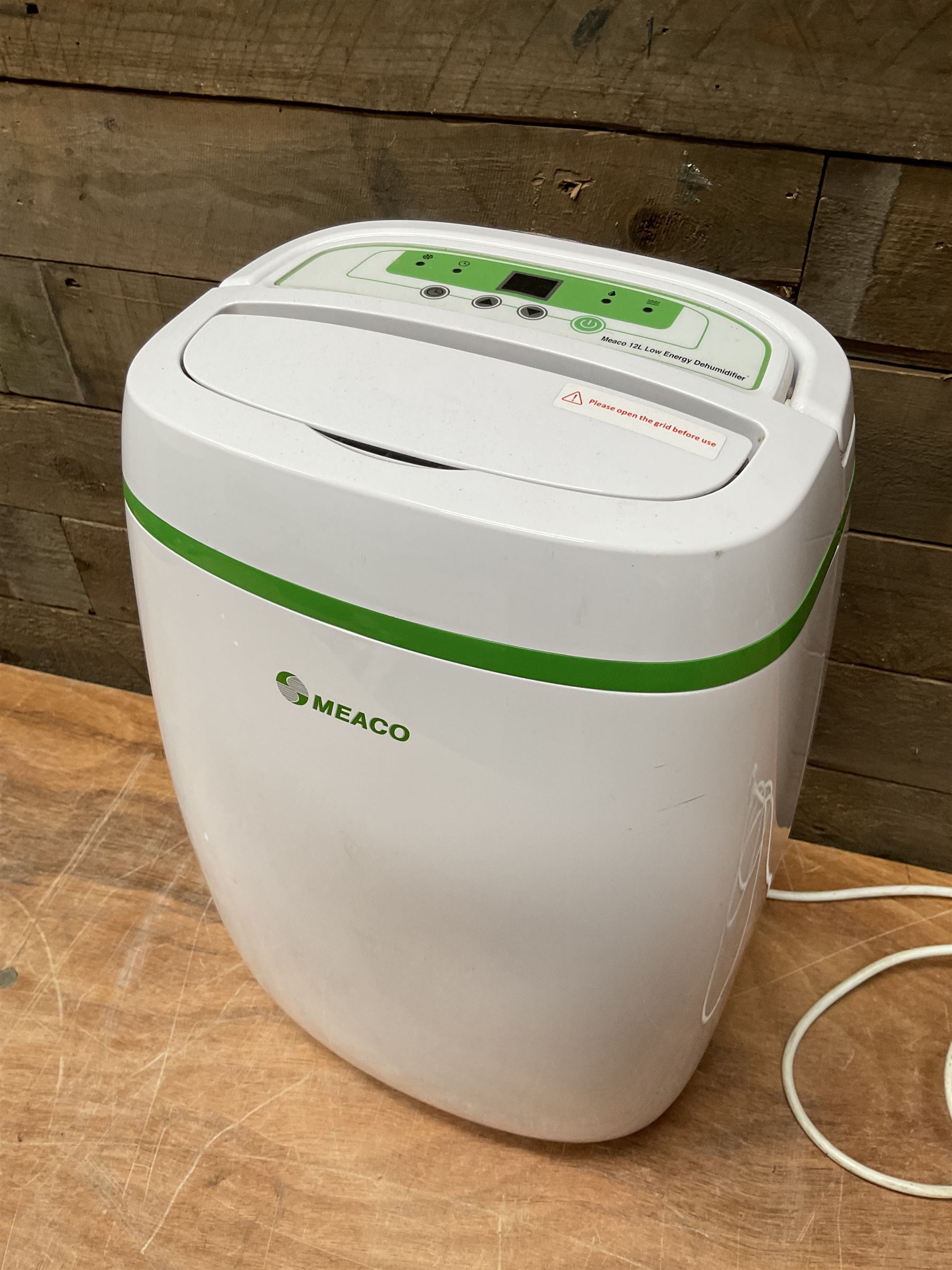 Meaco 12L Dehumidifier in white - THIS LOT IS TO BE COLLECTED BY APPOINTMENT FROM DUGGLEBY STORAGE, GREAT HILL, EASTFIELD, SCARBOROUGH, YO11 3TX