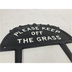 Please Keep Off the Grass cast iron sign, without spike H14cm 