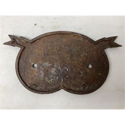 Victorian cast iron railway bridge makers plate, in the form of a Staffordshire Knot, detailed E.C. & J. Keay LD Birmingham Darlaston 1893, H31.5cm W15.5cm