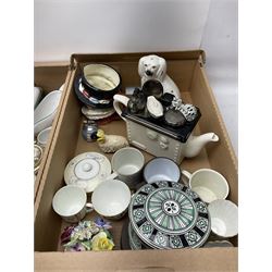 Denby Greenwheat pattern dinner wares, together with Royal Doulton Tumbling Leaves pattern tea and dinner wares, Royal commemorative ceramics including Wedgwood Jasperware table lighter, pair of Victorian glass hand painted vases, large blue and white urn with lid, Noritake part tea set, Staffordshire style dog and other ceramics and collectables, in boxes