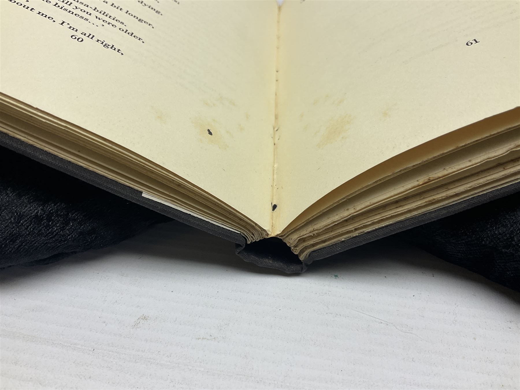 Ezra Pound; A Draft of XXX Cantos, Faber & Faber Limited 1933 