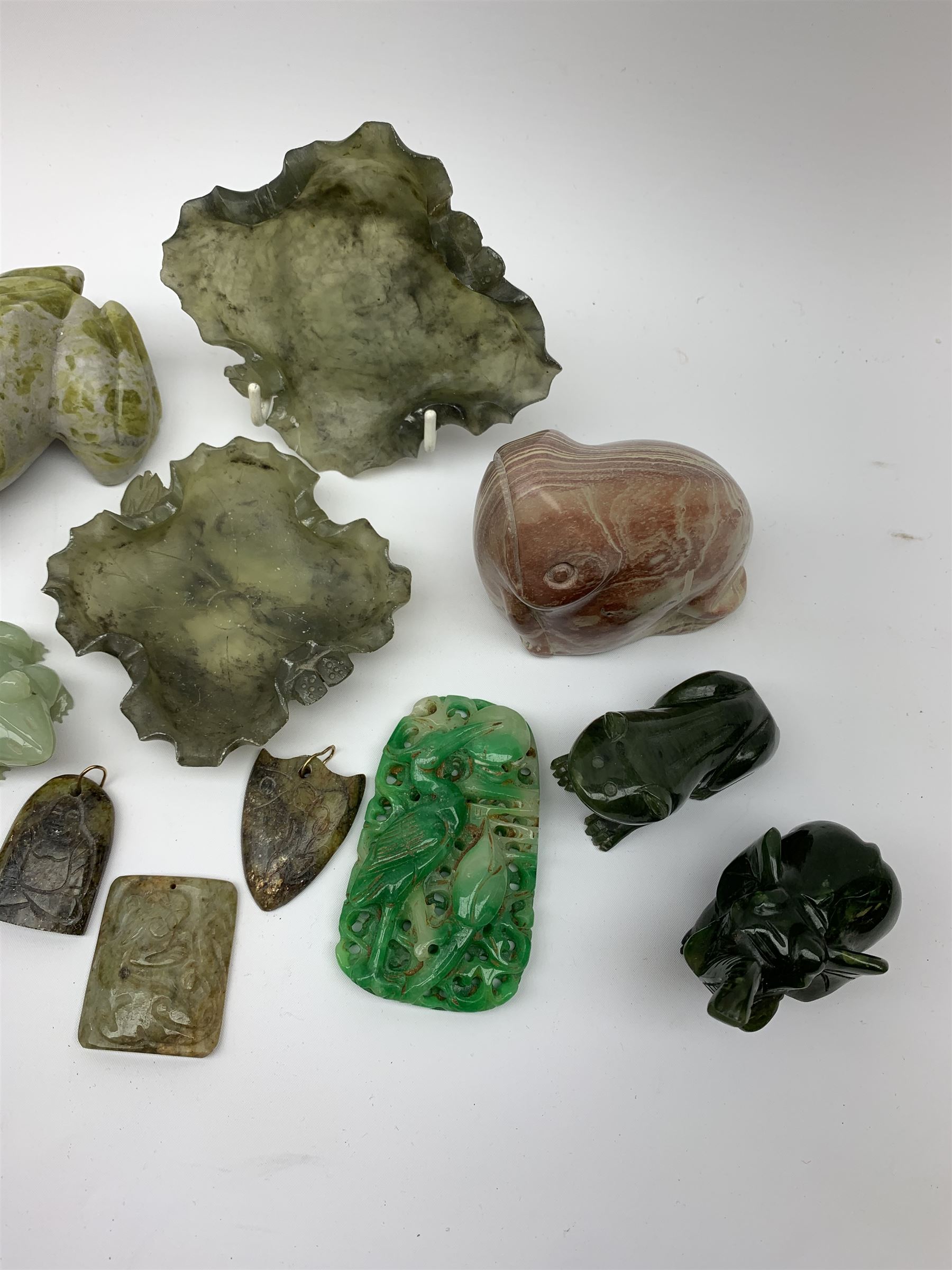 JADEX様 リクエスト品 10点 まとめ商品 A group of jade | Antiques, Collectables, Ceramics & Small Lots