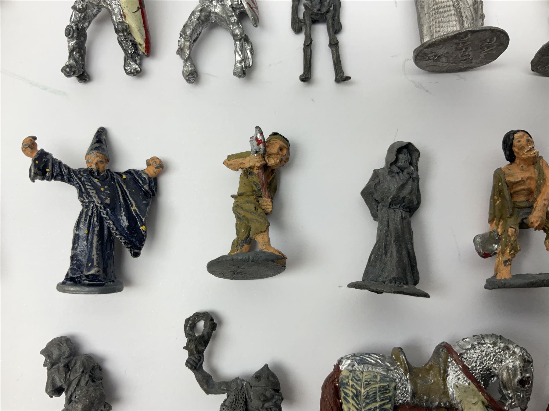 Citadel Miniatures; Games Workshop Dungeon Adventurers starter set in original box, with further associated miniatures 