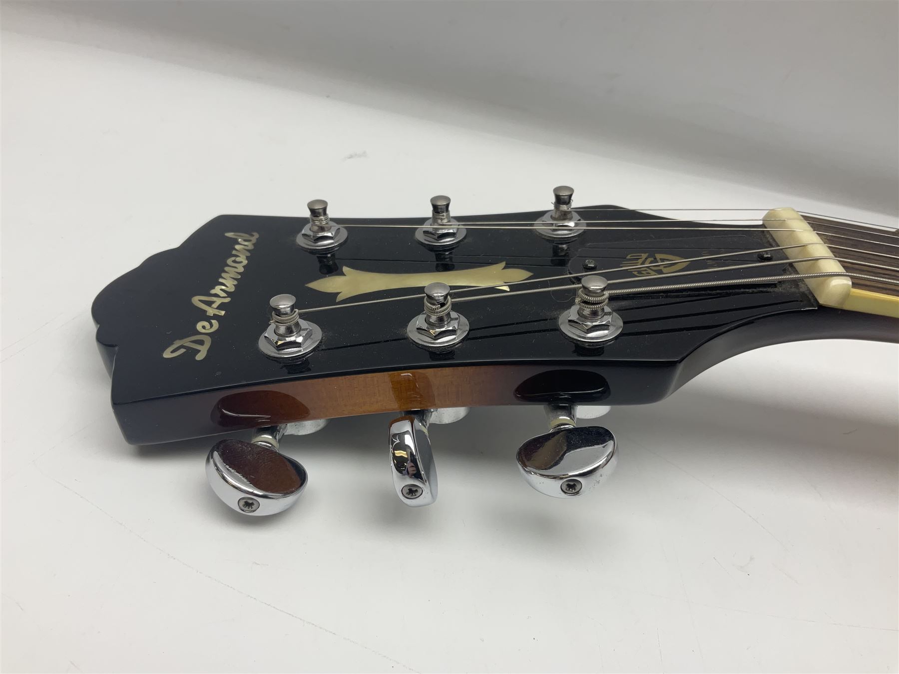 DeArmond Guild Star Fire Custom semi-acoustic guitar c2009 with tobacco sunburst finish and USA DeArmond gold foil pick-ups; serial no.KC9091266; L104cm; in Spider carrying case