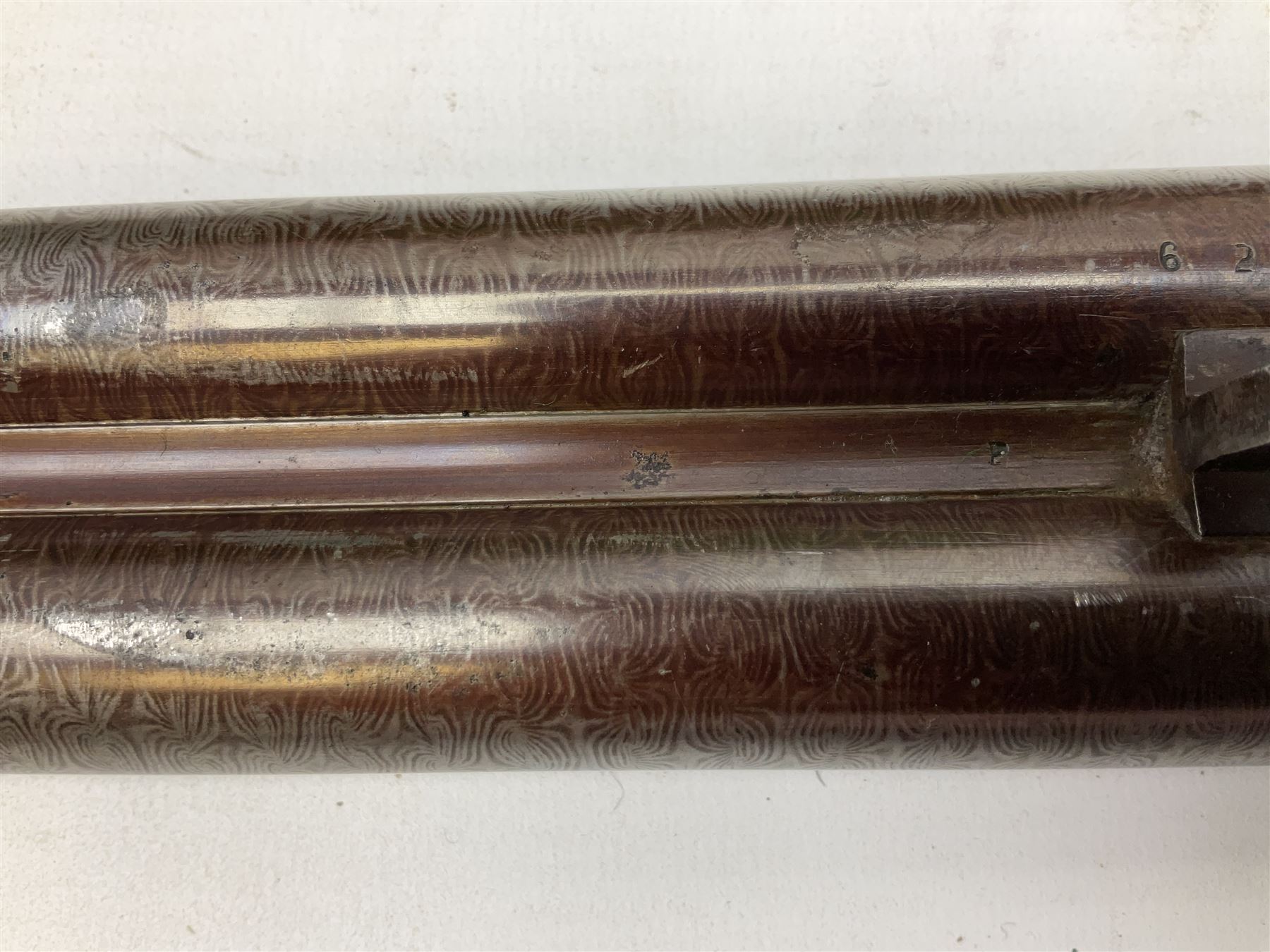 Midland Gun Company Birmingham & London 12-bore side-by-side box-lock non-ejector double barrel shotgun with 76cm damascus barrels, Prince of Wales style walnut stock with chequered grip and fore-end, top safety and engraved lock no.62160 L120cm overall; in scratch built baize lined wooden case. SHOTGUN CERTIFICATE REQUIRED.