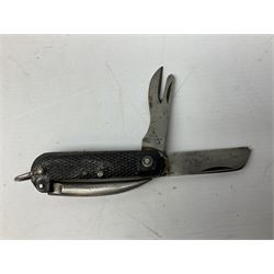 WW2 British army folding jack/clasp knife, the blade marked A.H. Bisby & Co Ltd Sheffield with broad arrow and date 1944, marlin spike and can opener; and British Navy seaman's rope pocket knife, the blade marked Venture H.M. Slater Sheffield (2)