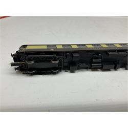 Hornby '00' gauge - Brighton Belle 1934 train pack, DCC ready 