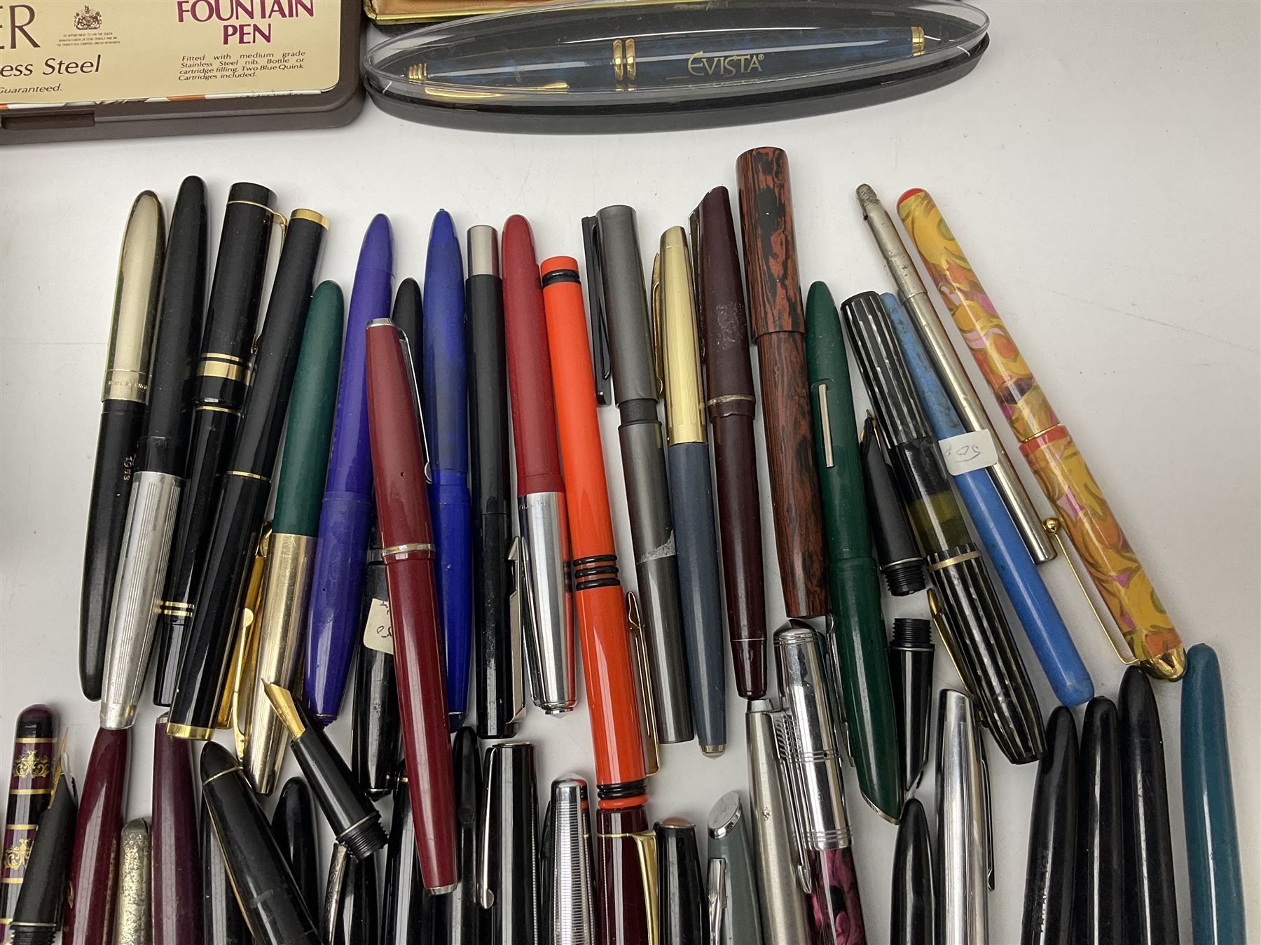 Large quantity of fountain and calligraphy pens, to include examples by Parker, Waterman, Platignum, Universal and Osmiroid, together with a selection of nibs