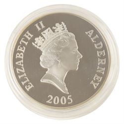 The Royal Mint Alderney 2005 'End of World War II 60th Anniversary' silver proof five ounce ten pound coin, cased with certificate