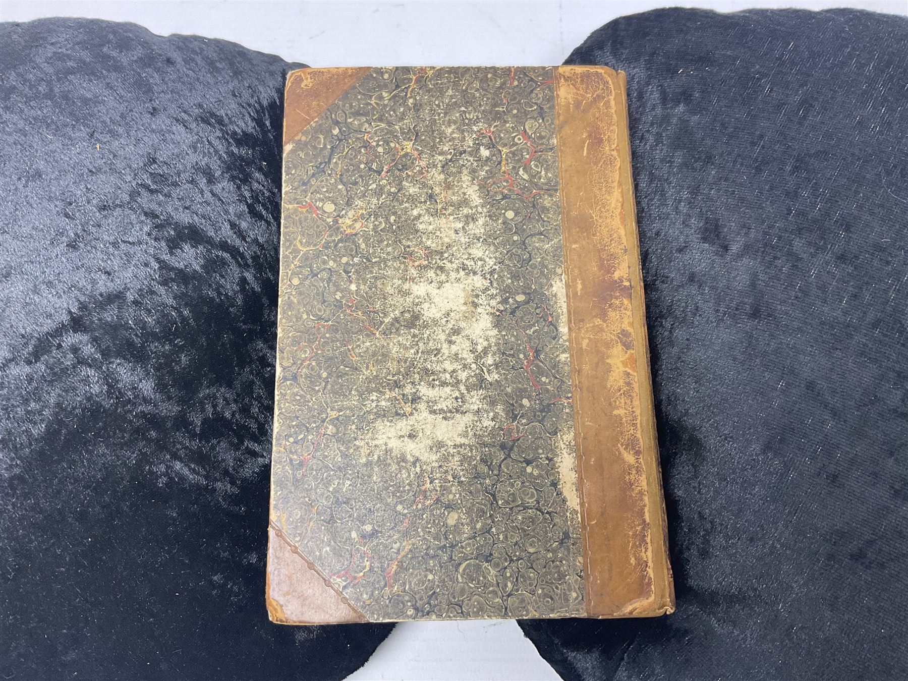 Daniel De Foe; The Life and Adventures of Robinson Crusoe Written by Himself, vol 1, Stockdale, London 1804 