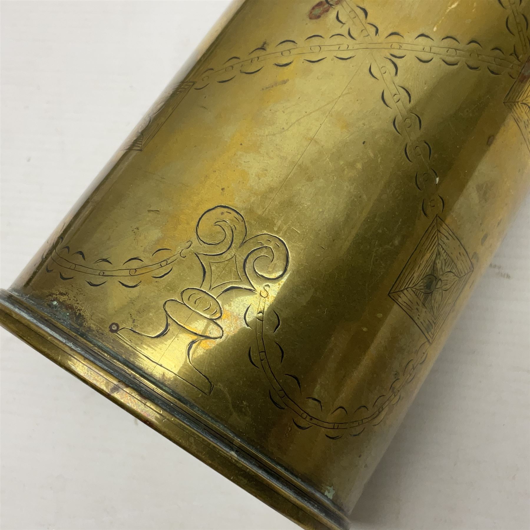 WWI trench art 13-pound anti-aircraft brass shell case engraved Alexandra Princess of Wales, Yorkshire Regiment, bears marks for Royal Ordnance Factory Woolwich 1917 H29cm; WWI British shell fuse dated June 1916; and WWII 20mm brass cannon shell dated 1941 (3)