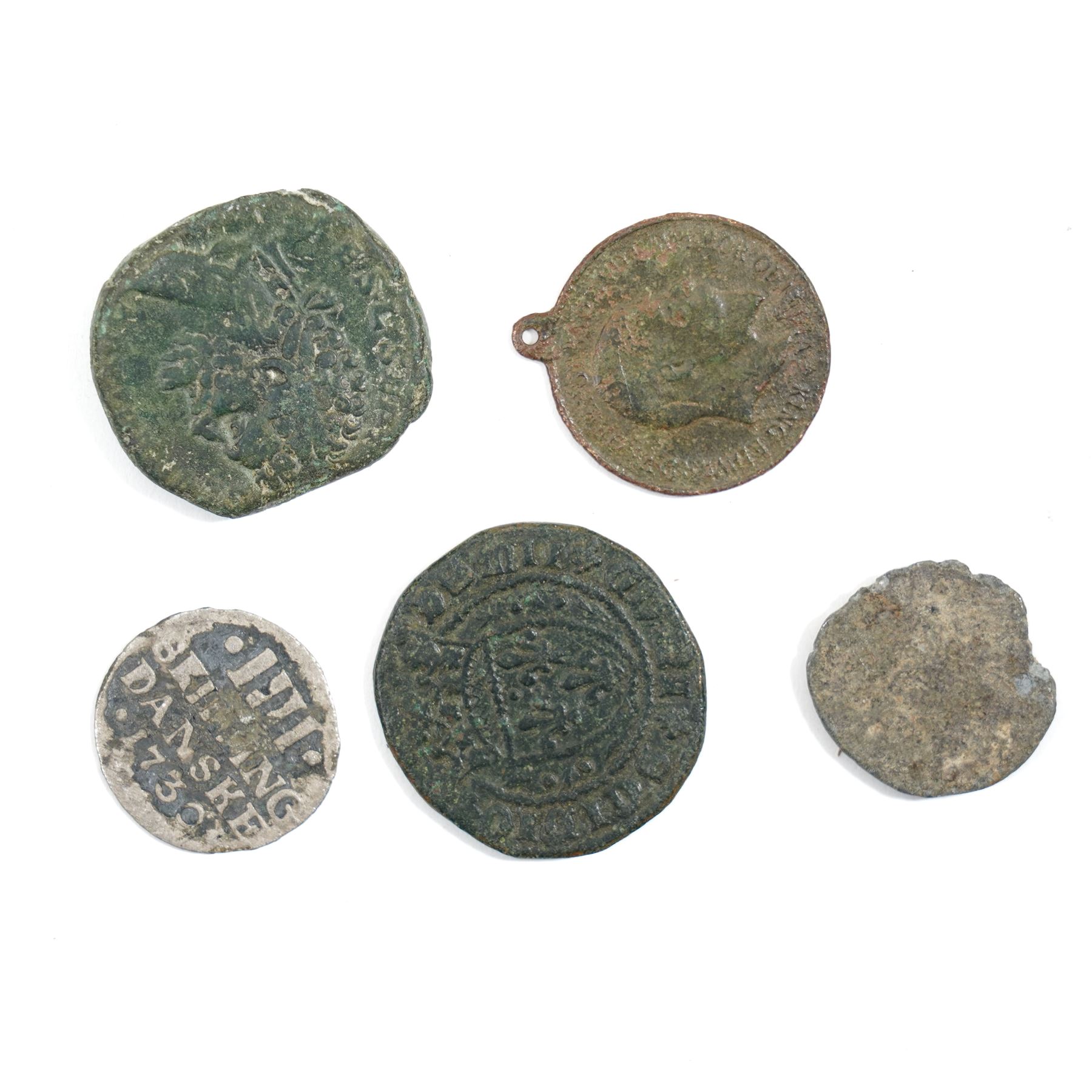 Collection of predominantly Roman bronze coinage with some Saxon and later examples (19)
