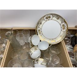 Noritake tea service, together with a collection of glasses, lazy susan entree dish and other collectables, three box 