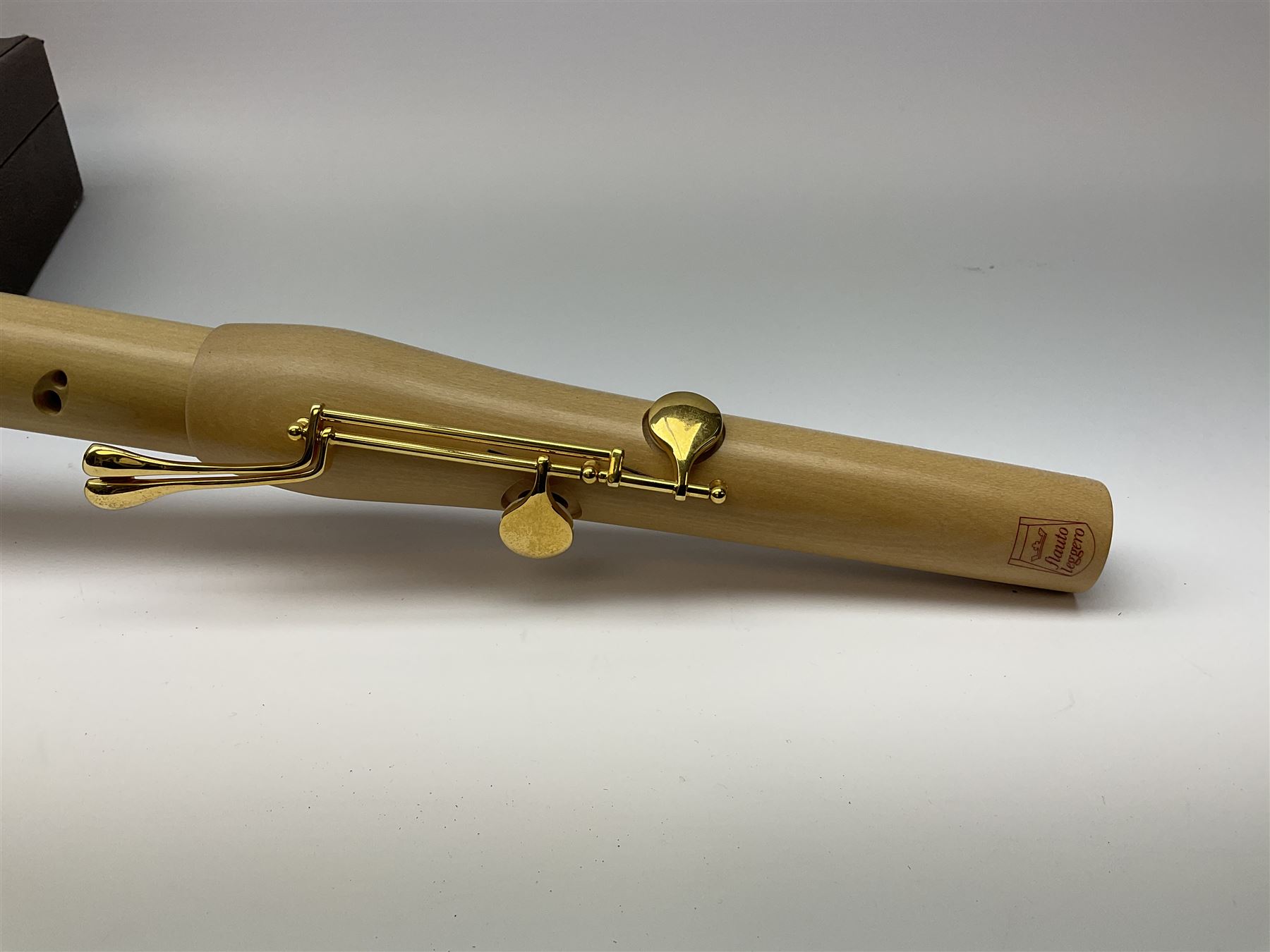 Moeck Flauto Leggero 253LK Knickbass Barock four-piece maple recorder with angled neck piece, cased.