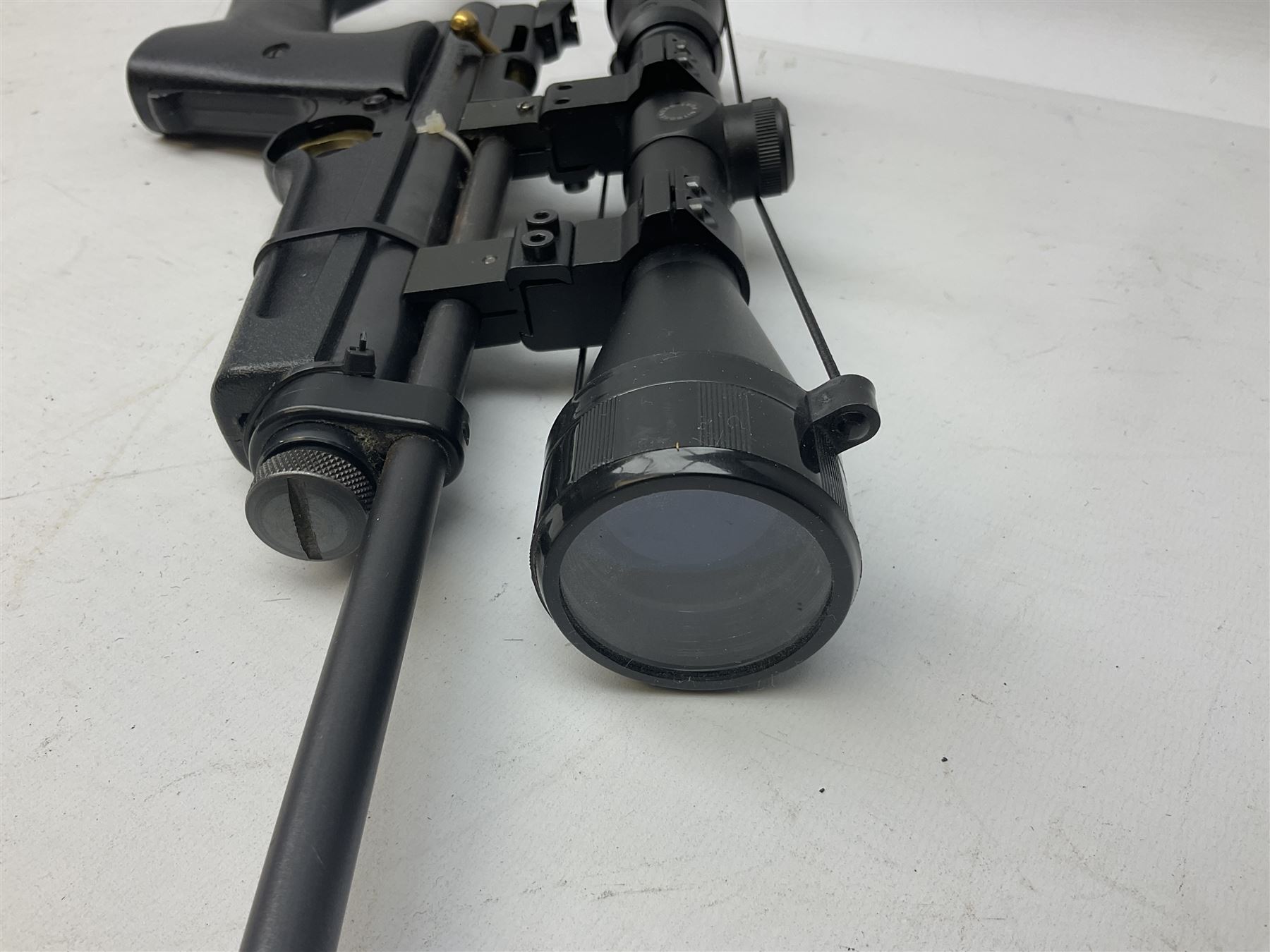 Crosman Air Guns Model 2250B .22 CO2 air rifle, with sound moderator