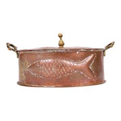 Copper twined handled poaching dish, decorated with fish to the sides and lid, H16cm