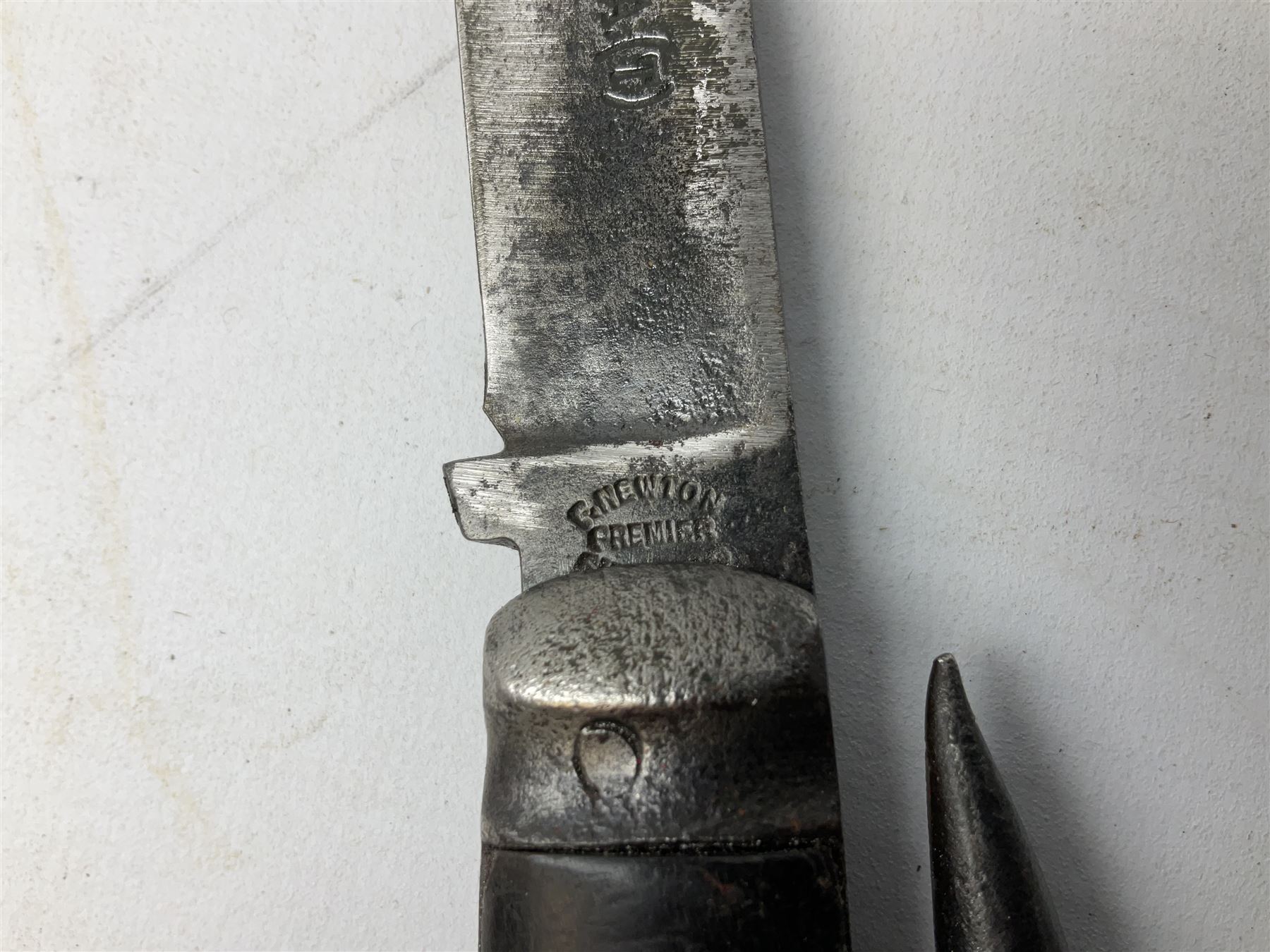 Early 20th century Royal Garrison Artillery Orkney army folding jack/clasp knife, the blade inscribed 'Orkney R.G.A.(T) and marked F. Newton Premier Sheffield, with blade and marlin spike and horn grips