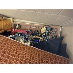 Silver and silver stone set jewellery including earrings and necklaces, collection of costume jewellery and other collectables