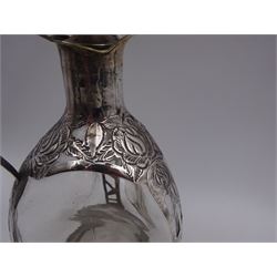 20th century Mexican silver overlaid Dimple whisky decanter/jug with stopper, the glass body overlaid with pierced floral silver decoration, with silver C handle and silver stopper, stamped 925 to base, H23.5cm