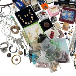 9ct gold stud, silver earrings and a collection of beaded necklaces, bracelets and other costume jewellery, Augarten Wien horse, etc