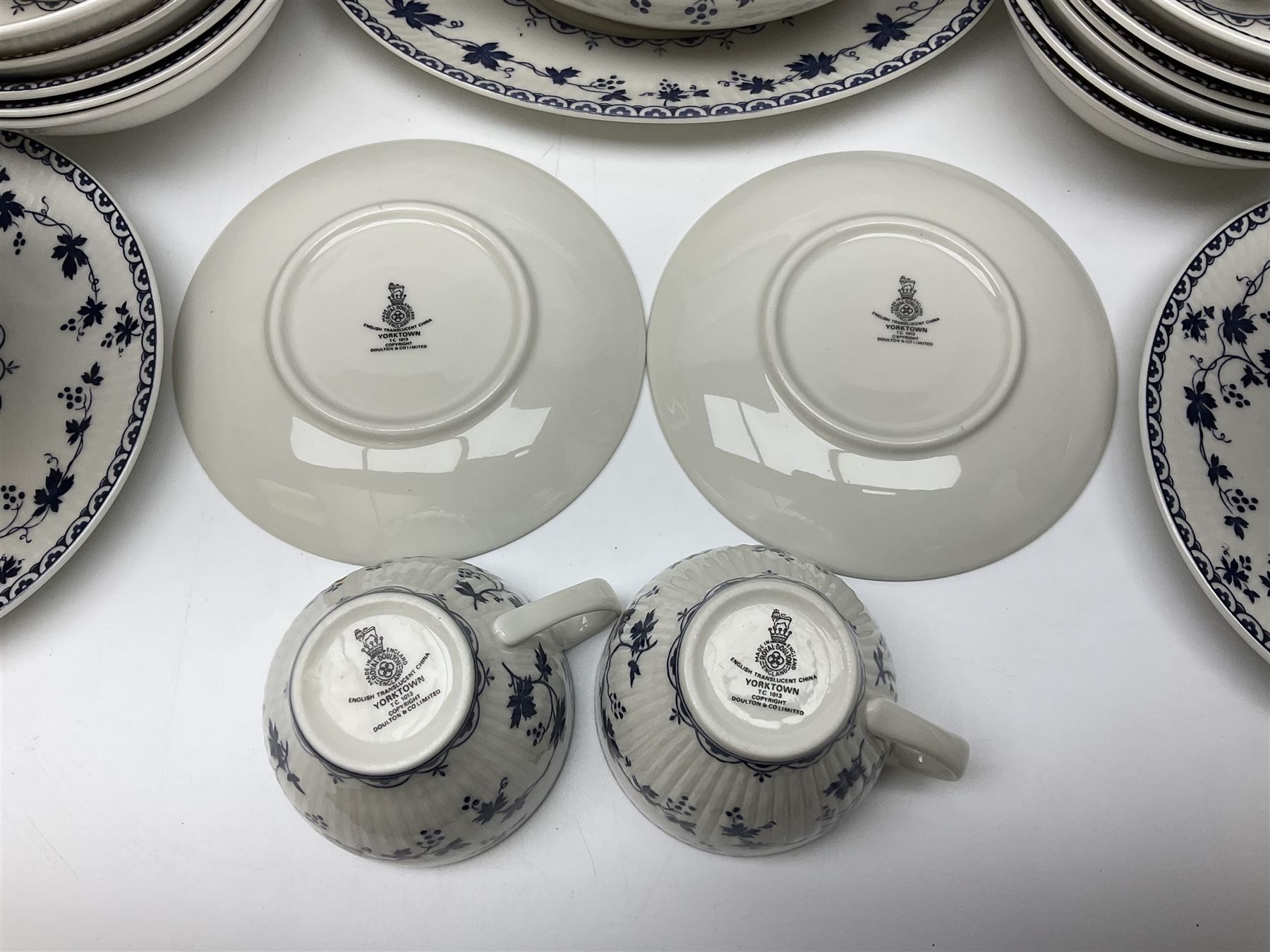 Royal Doulton Yorktown pattern part tea and dinner service, to include ten dinner plates, nine side plates, eight soup bowls, nine teacups and saucers, sauce boat and saucers etc (90)