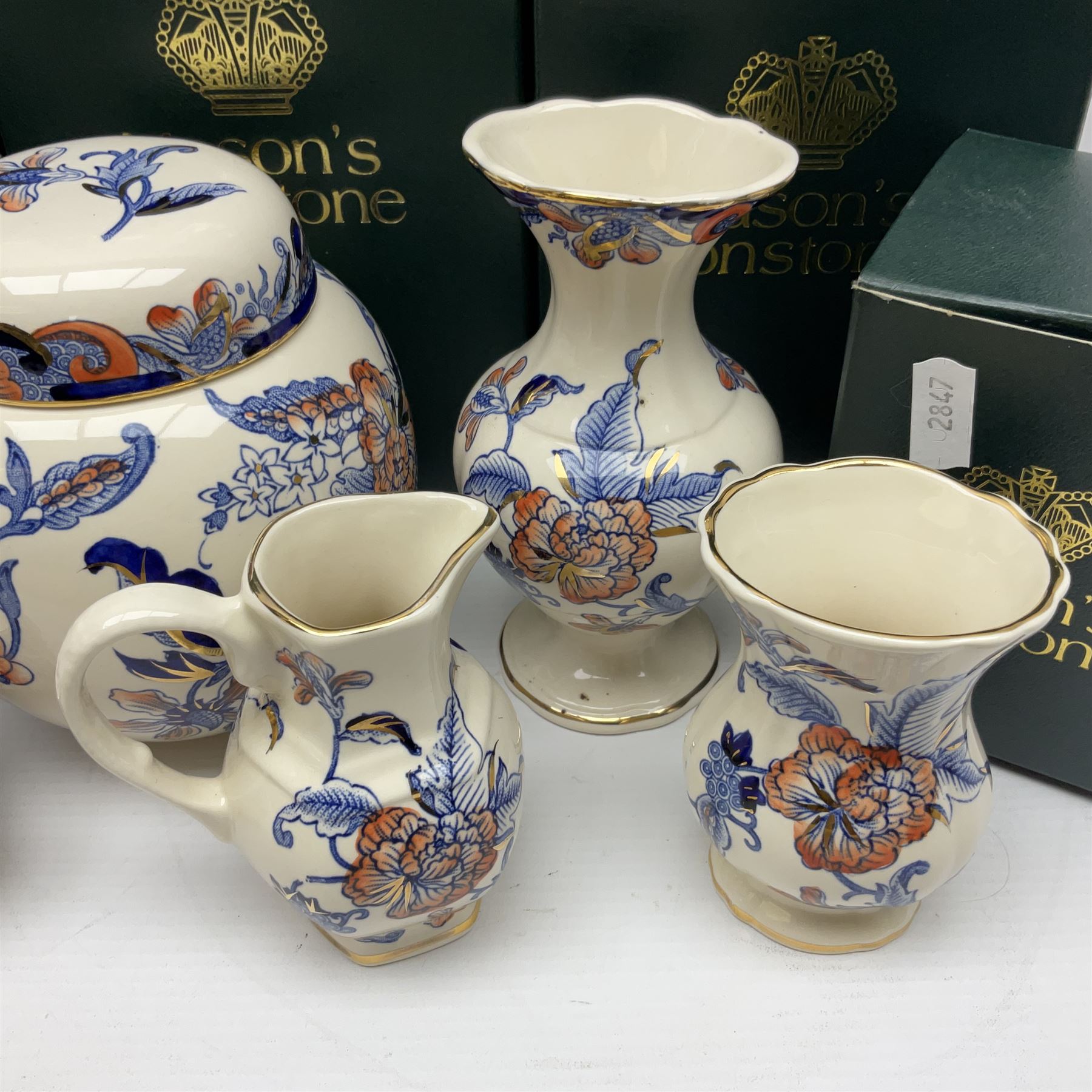 Masons Ironstone Cathay pattern ceramics, including vases, jugs, trinket boxes and trinket dishes, many in original boxes