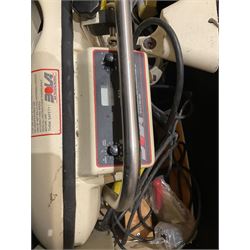 Bola Cricket bowling ball machine, cased with tripod legs and accessories - THIS LOT IS TO BE COLLECTED BY APPOINTMENT FROM DUGGLEBY STORAGE, GREAT HILL, EASTFIELD, SCARBOROUGH, YO11 3TX