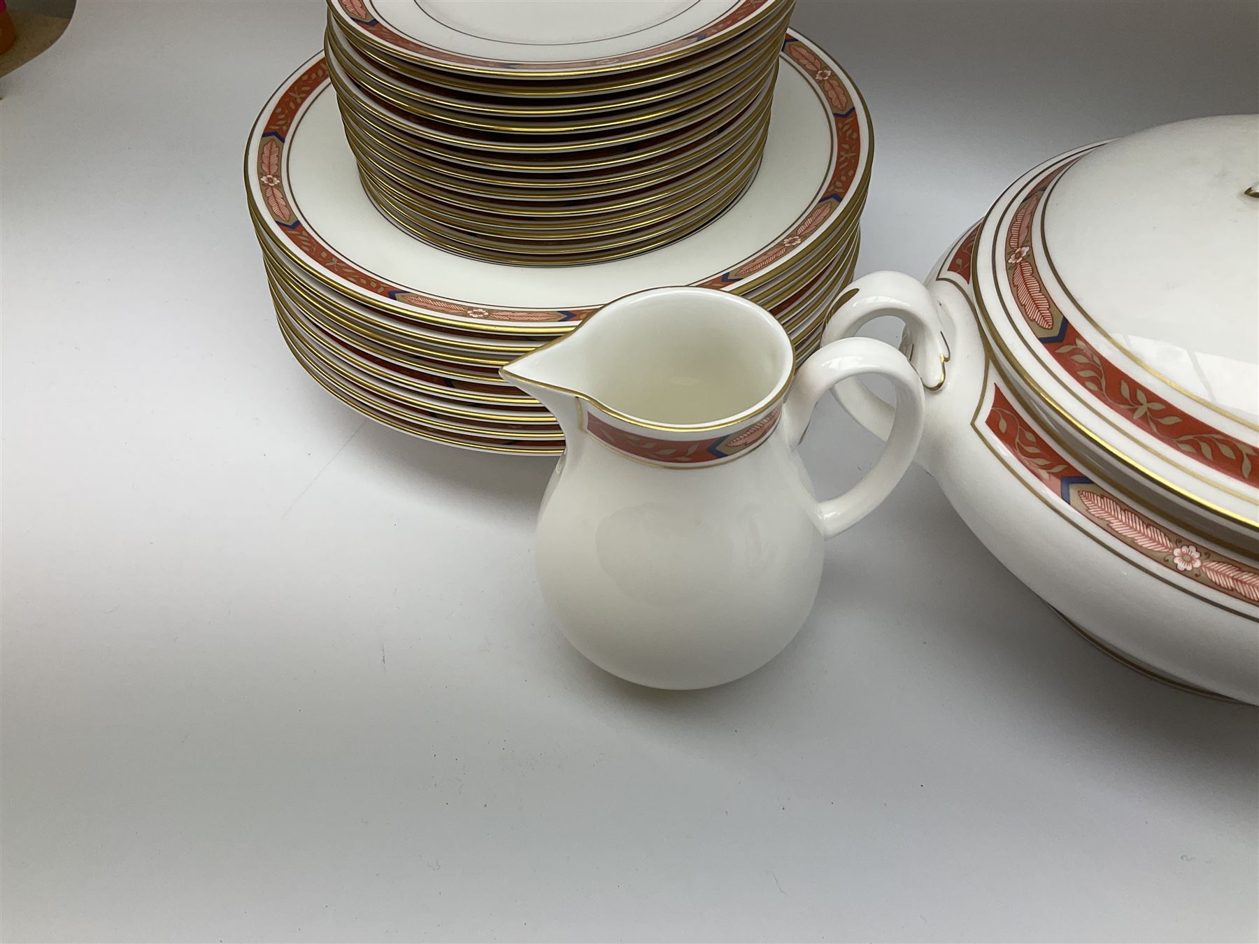 Royal Worcester Beaufort pattern tea and dinner wares, including seven dinner plates, eight side plates, thirteen dessert plates, six bowls, eight soup bowls, sauce boat on stand, cake plate, covered tureen, coffee pot, milk jug etc (51) 