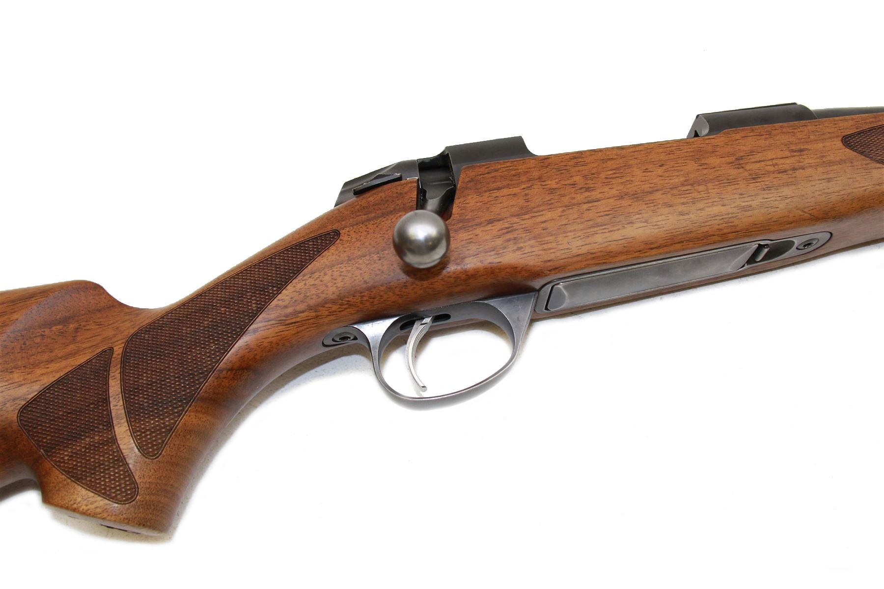 SECTION 1 FIRE-ARMS CERTIFICATE REQUIRED- Sako 85S .243 bolt action rifle, serial no; A77562, L101cm overall 