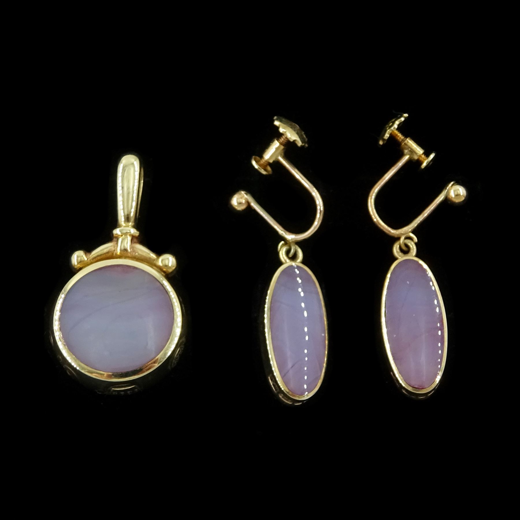 9ct gold green and purple agate pendant by David Scott Walker, with a pair of matching 9ct gold screw back earrings, both hallmarked