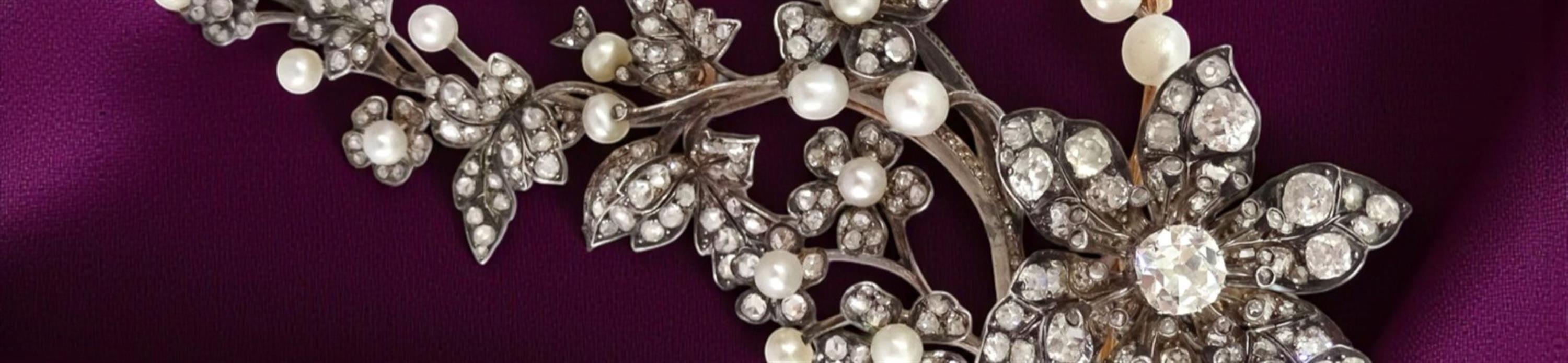 A Rare Jewel in Motion: The 19th Century En Tremblant Brooch