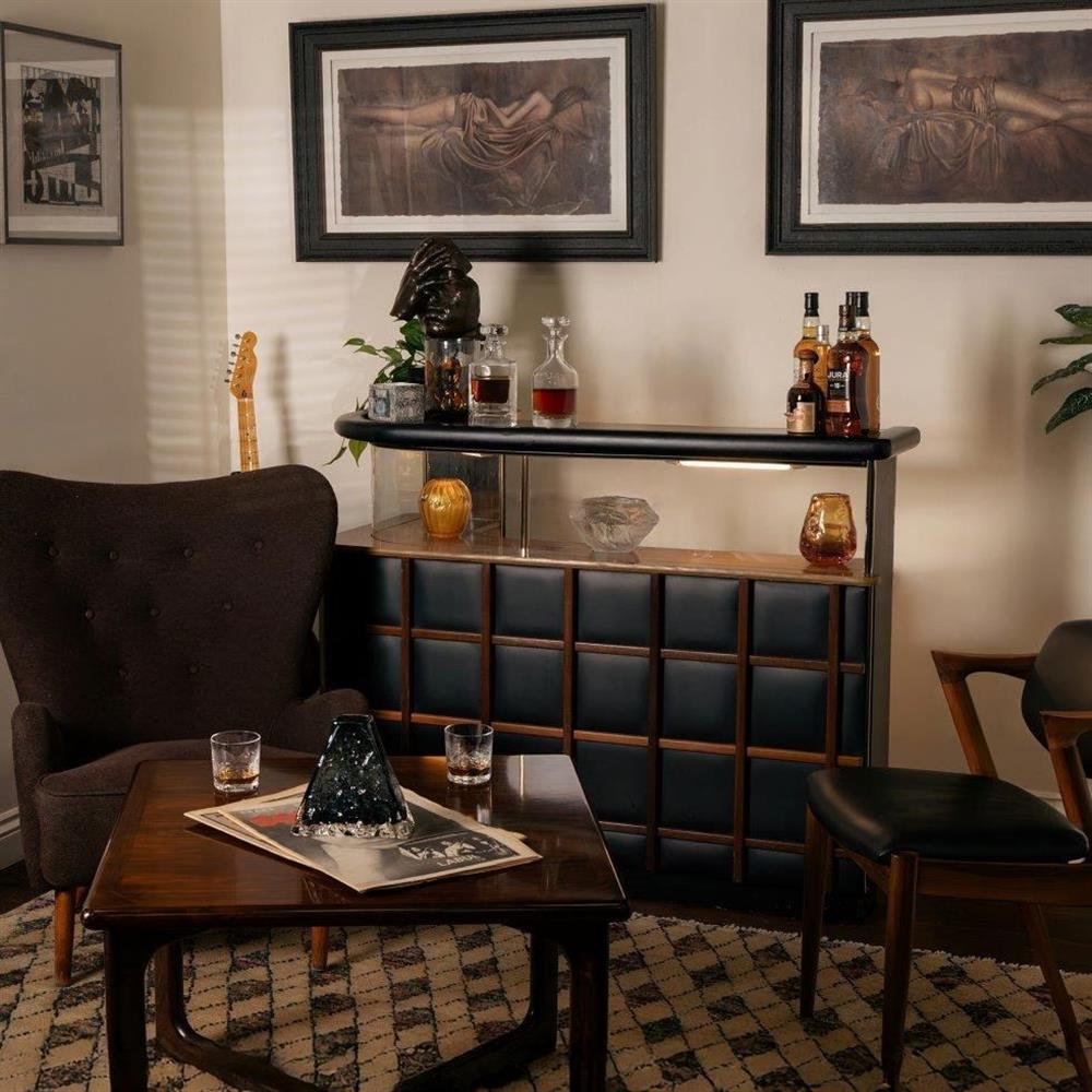 Highlights in the Modern Living & Design Sale